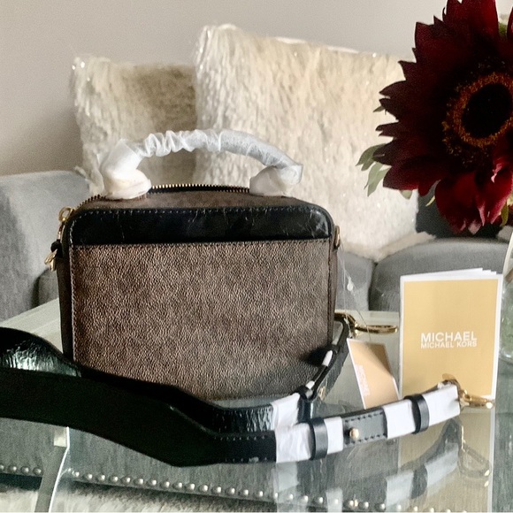 Michael Kors crossbody, mini-bag. - Picture 3 of 3
